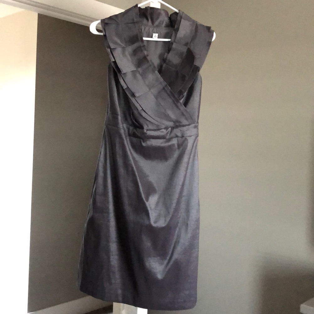 Formal ruffled grey Target dress. Sz 6. NWOT.